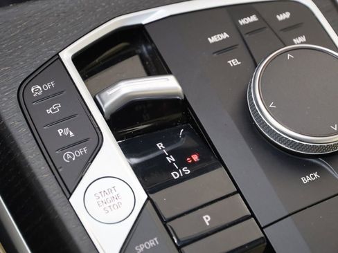 Used 2023 BMW 330i xDrive Sedan image 7