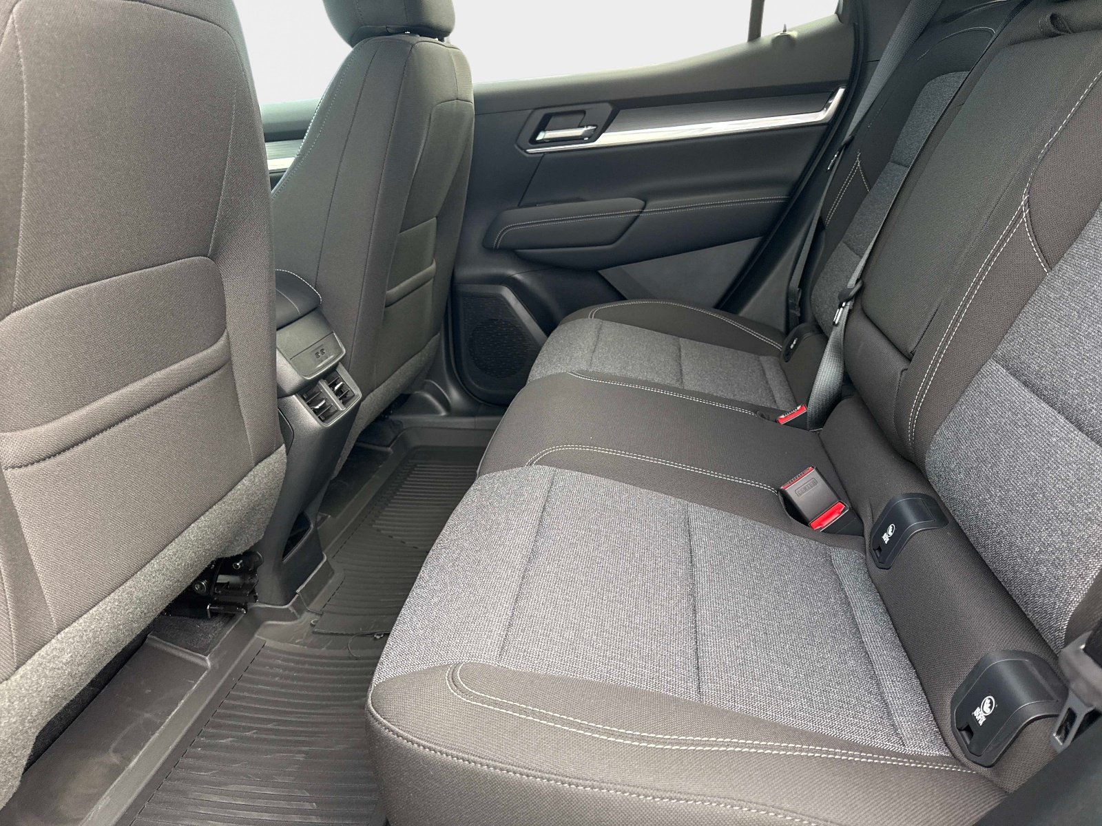 New 2027 GMC Terrain Elevation w/ Black Edition FWD image 13