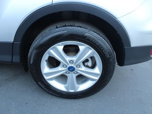 Used 2013 Ford Escape SE image 11
