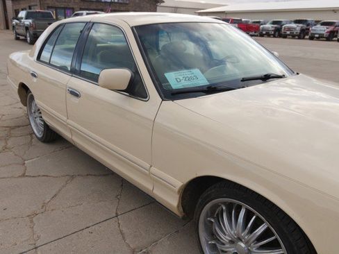 Used 1997 Mercury Grand Marquis LS image 10