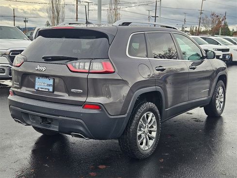 Certified 2021 Jeep Cherokee Latitude Lux w/ Trailer Tow Group image 6