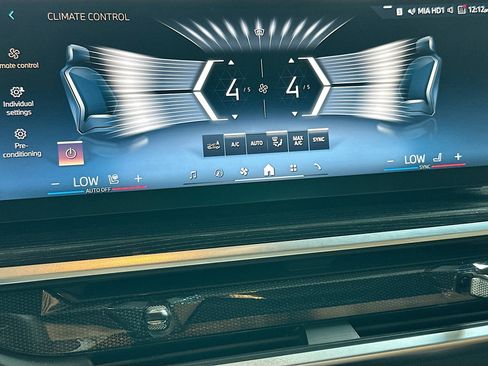 Certified 2025 BMW X6 xDrive40i w/ Parking Assistance Package image 16