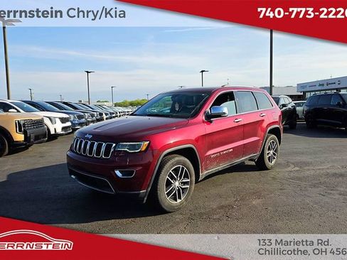 Used 2017 Jeep Grand Cherokee Limited w/ Luxury Group II AWD/4WD image 4