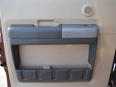 Used 2016 Ford F350 Lariat w/ Chrome Package image 36