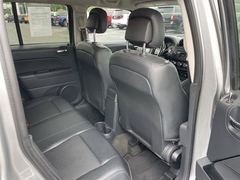 Used 2016 Jeep Patriot Sport w/ Power Value Group FWD image 27