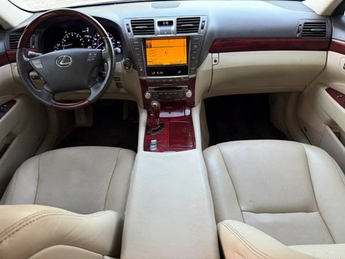 Used 2010 Lexus LS 460 L RWD image 12