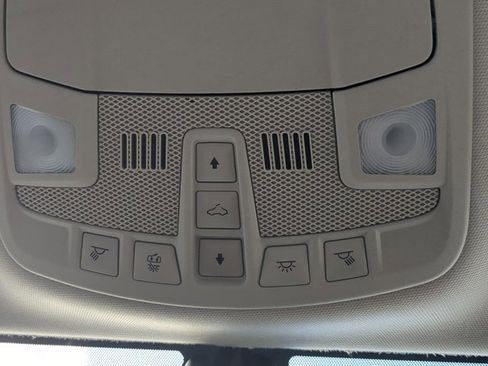 Used 2019 Ford Fusion Titanium image 21