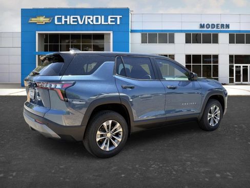 New 2026 Chevrolet Equinox LT w/ Convenience Package II FWD image 5
