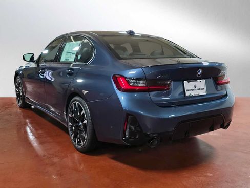 Used 2026 BMW 330i xDrive Sedan w/ M Sport Package AWD/4WD image 5