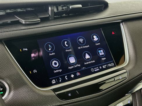 Used 2022 Cadillac XT5 Luxury w/ LPO, ONYX Package FWD image 19