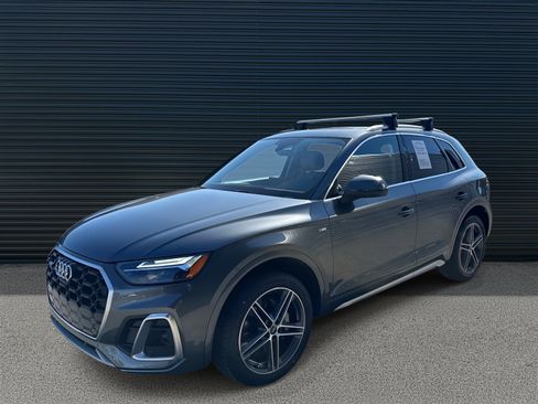 Used 2021 Audi Q5 e Premium Plus w/ Premium Plus Package image 1
