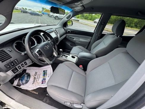 Used 2015 Toyota Tacoma 4x4 Double Cab w/ TRD Off-Road Package image 11