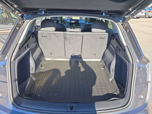Certified 2025 Audi Q5 2.0T Premium w/ Convenience Plus Package image 12