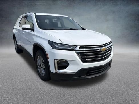 Used 2023 Chevrolet Traverse LT FWD image 4