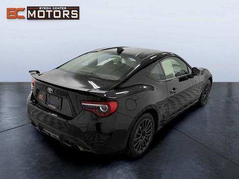 Used 2019 Toyota 86 image 6