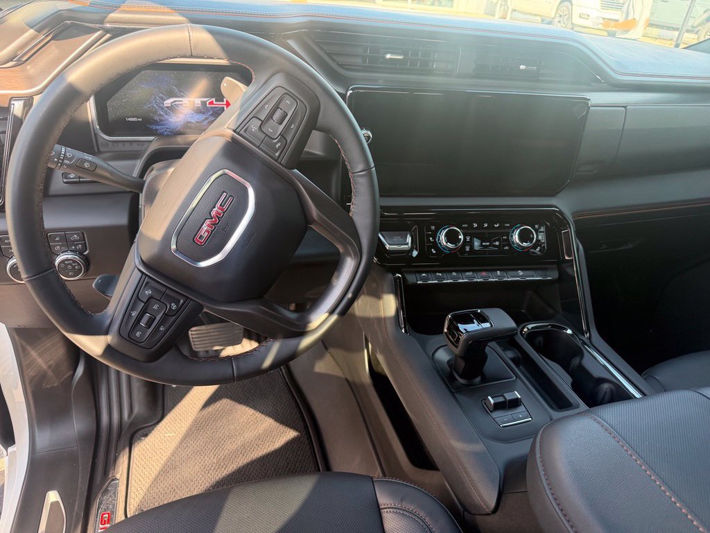 Used 2026 GMC Sierra 1500 AT4 w/ AT4 Premium Package AWD/4WD image 8