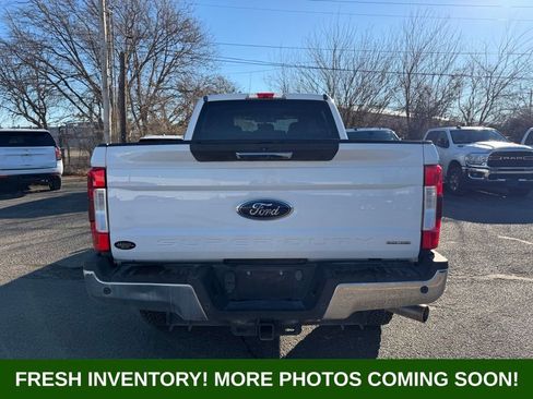 Used 2017 Ford F250 XLT w/ XLT Premium Package image 5