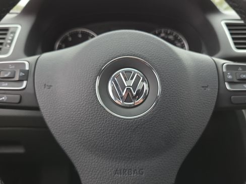 Used 2014 Volkswagen Passat 1.8T SE image 37