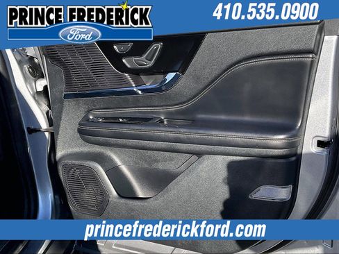 Used 2022 Lincoln Corsair AWD w/ Premium Package image 22