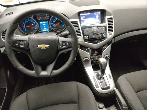Used 2016 Chevrolet Cruze LT image 22