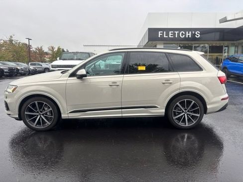 Used 2023 Audi Q7 3.0T Prestige AWD/4WD image 8