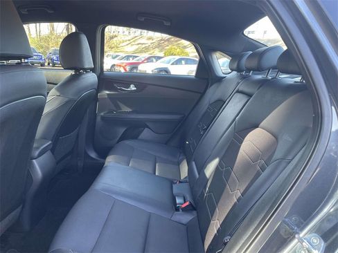 Used 2021 Kia Forte GT-Line image 11