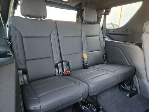 Used 2023 Chevrolet Tahoe Z71 w/ Luxury Package image 32