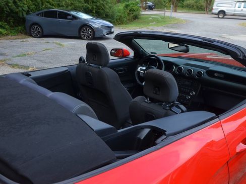 Used 2016 Ford Mustang Convertible w/ Equipment Group 051A RWD image 9