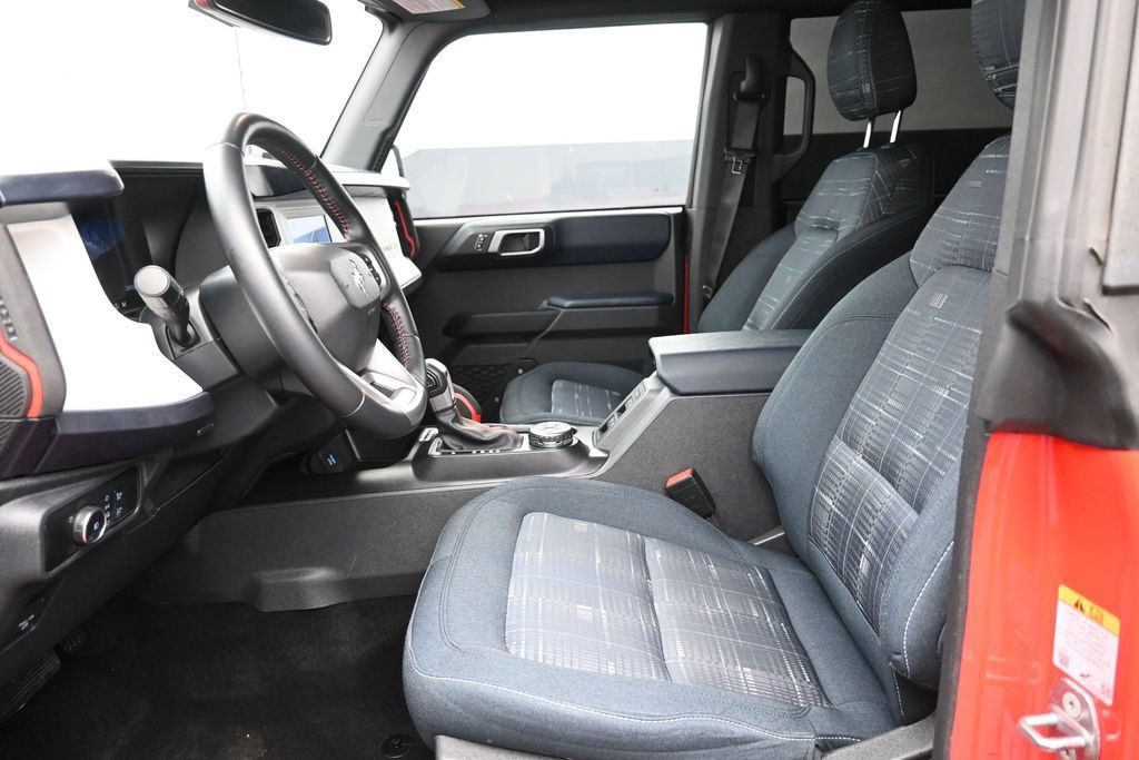Used 2023 Ford Bronco Heritage Edition AWD/4WD image 20
