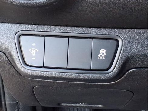 Used 2023 Kia Forte LXS image 16