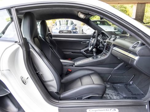 Used 2021 Porsche 718 Cayman GTS RWD image 55