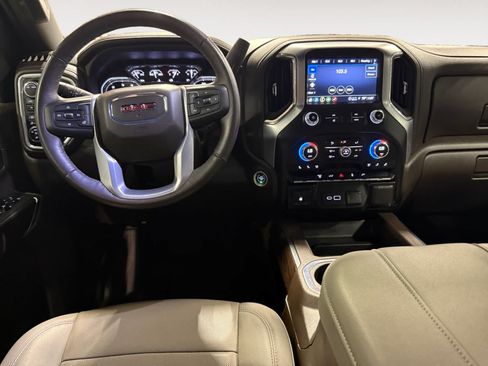 Used 2023 GMC Sierra 3500 SLT w/ SLT Convenience Package AWD/4WD image 11