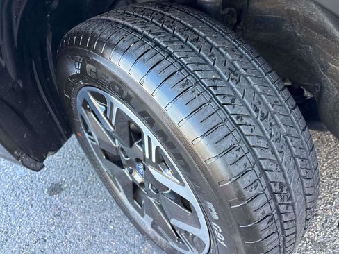 Certified 2025 Subaru Forester Premium image 9