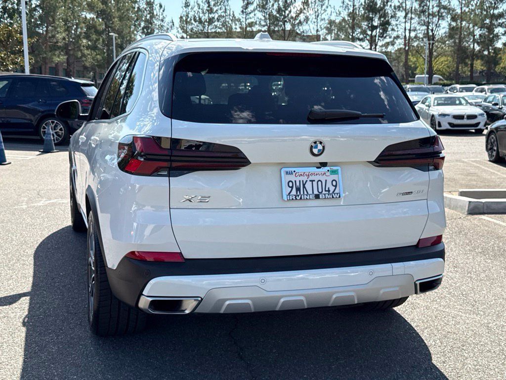Used 2026 BMW X5 sDrive40i w/ Parking Assistance Package RWD image 11