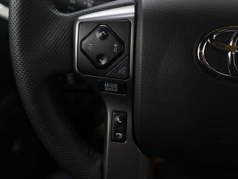 Used 2022 Toyota Tacoma Limited image 25