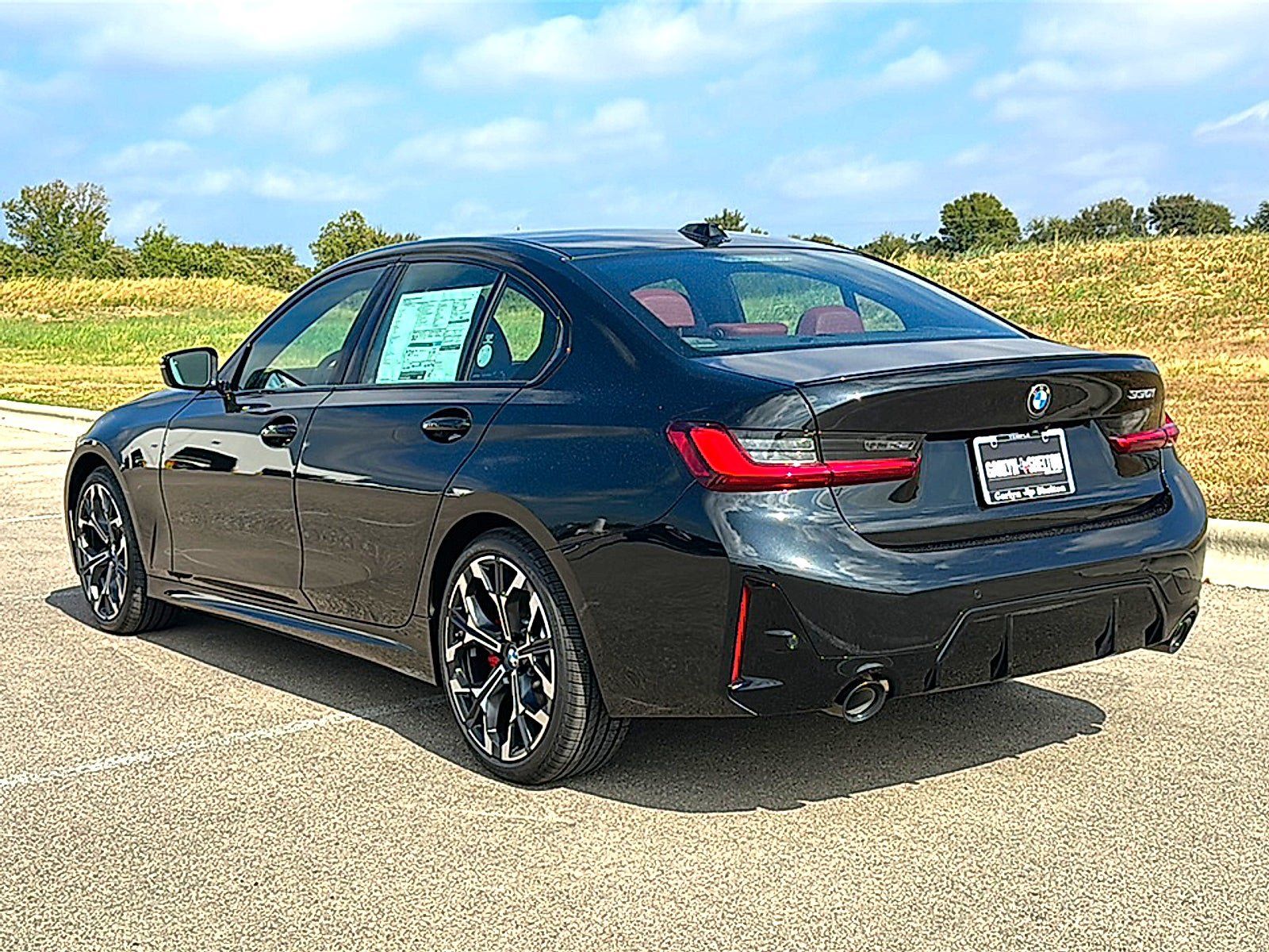 New 2026 BMW 330i Sedan w/ M Sport Package RWD image 6