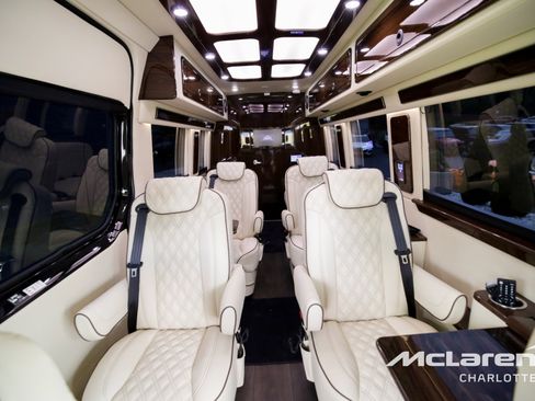 Used 2023 Mercedes-Benz Sprinter 3500 image 20