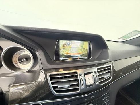 Used 2016 Mercedes-Benz E 350 Sedan image 30