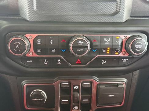 Used 2020 Jeep Wrangler Unlimited Sport AWD/4WD image 4