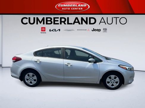 Used 2017 Kia Forte LX FWD image 9