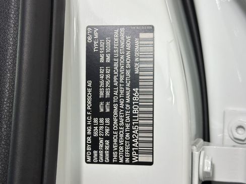Used 2020 Porsche Macan AWD/4WD image 28