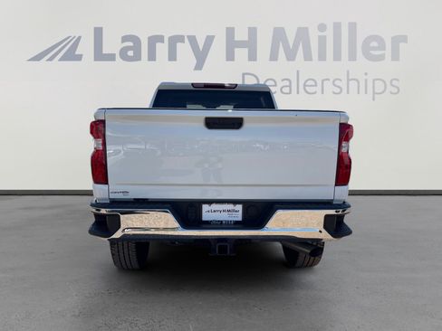 Used 2025 Chevrolet Silverado 2500 W/T w/ WT Convenience Package image 4