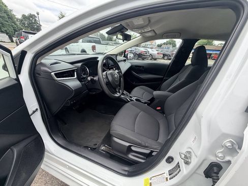 Used 2022 Toyota Corolla LE FWD image 44