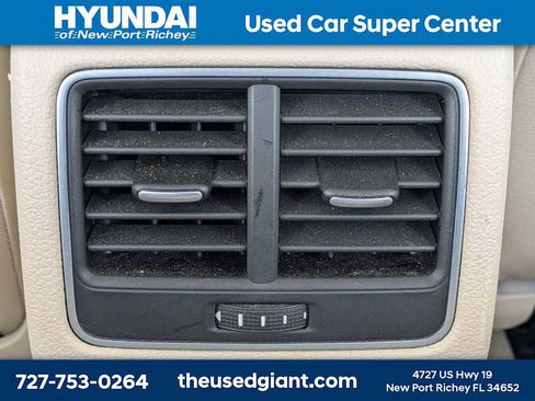 Used 2014 Volkswagen Passat 1.8T SE FWD image 15