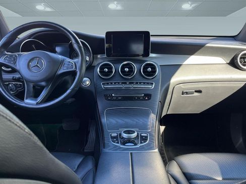 Used 2019 Mercedes-Benz GLC 350e 4MATIC image 7
