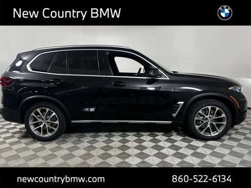 New 2026 BMW X5 xDrive40i w/ Climate Comfort Package image 8