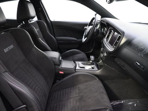 Used 2019 Dodge Charger Scat Pack w/ Daytona Edition Group RWD image 17