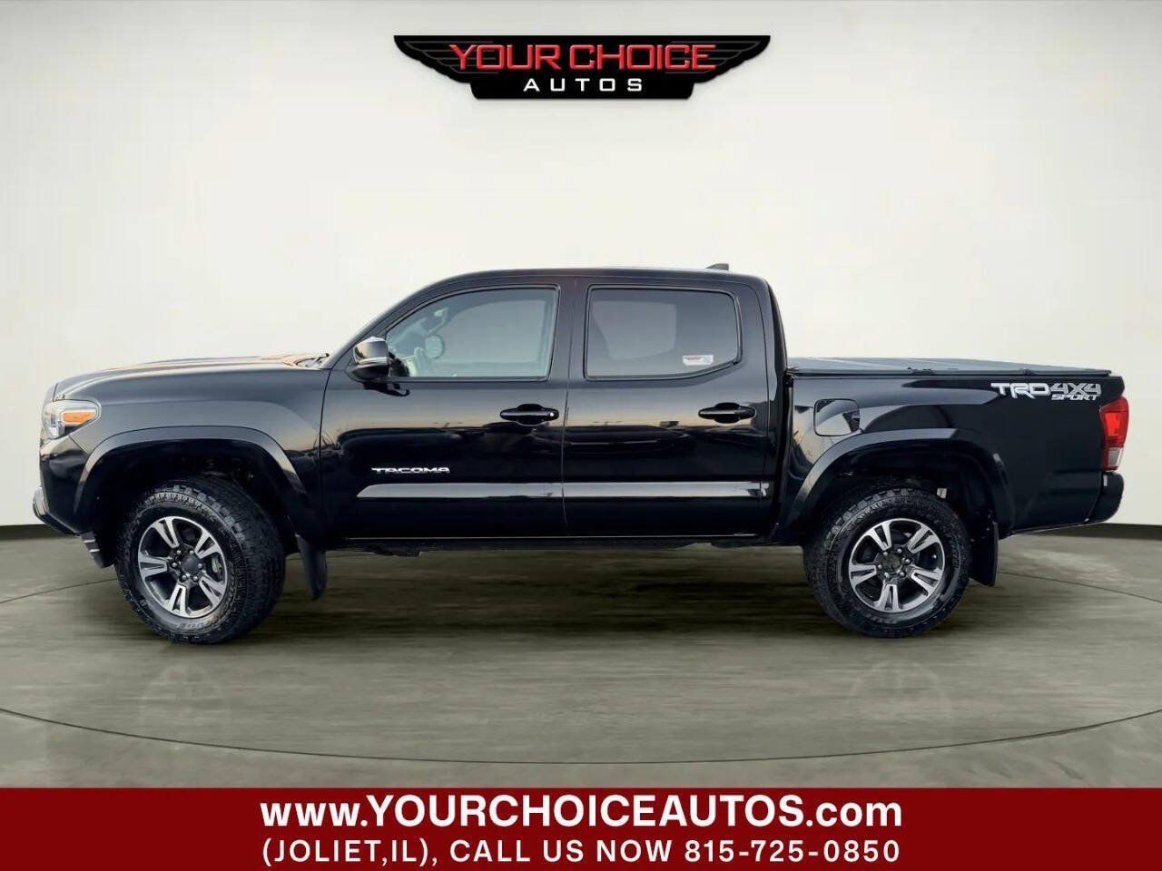 Used 2017 Toyota Tacoma TRD Sport w/ Tow Package (A/T) AWD/4WD image 2