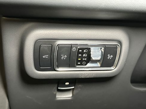 New 2026 Lincoln Nautilus Premier w/ Equipment Group 102A image 18