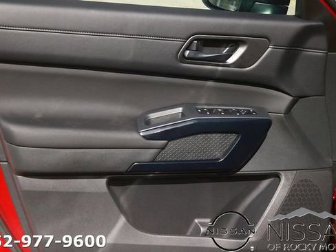 New 2026 Nissan Pathfinder SV FWD image 8